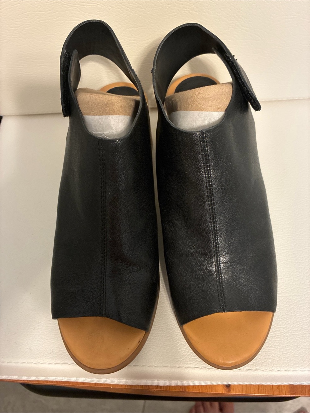 Korks by Kork-Ease Cayleigh Black Leather Block Heel Sandals Size 7.5M Open Toe - Picture 2 of 10